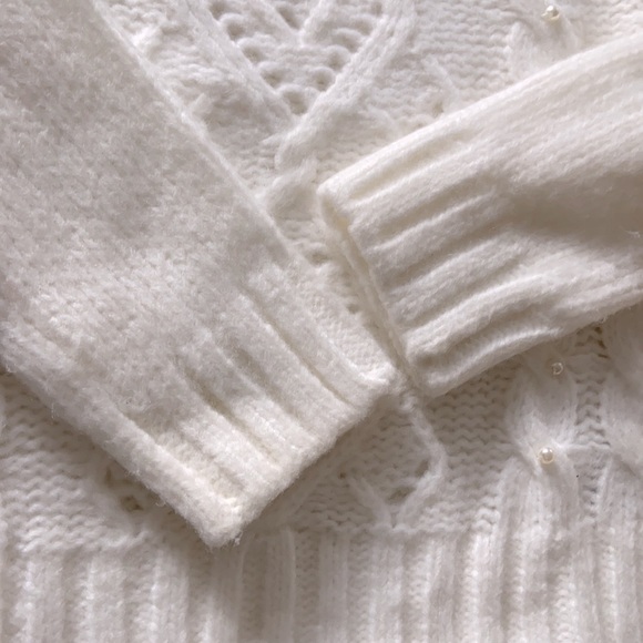 Cable knit sweater by Mayoral with Pearl embellishments, never worn girl size 10 - Picture 3 of 5